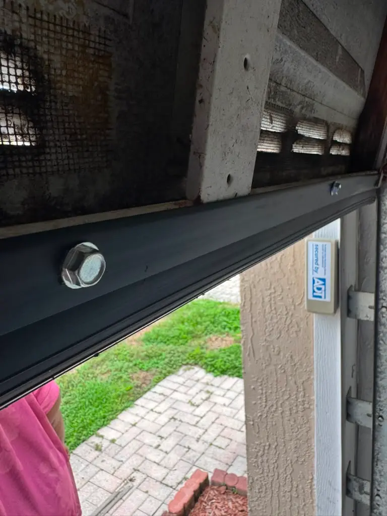 garage-door-hardware-and-bolt-replacement
